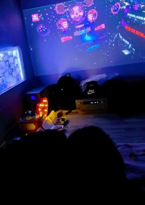 N'Stay: Netflix-Themed Room with 24/7 Bar & Cafe Hanoi Exterior photo